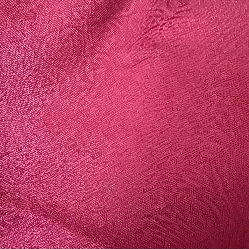 GUCCI Monogram Silk Scarf Burgundy - Picture 10 of 10